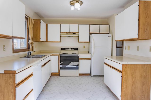 904 9th Avenue SE, Minneapolis, MN 55414