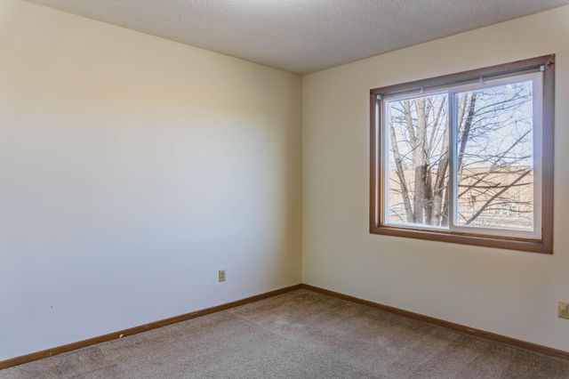 904 9th Avenue SE, Minneapolis, MN 55414