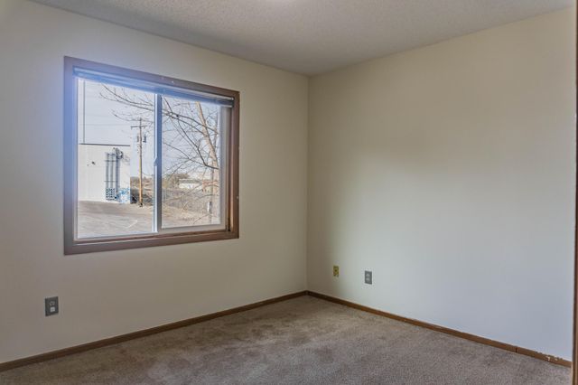 904 9th Avenue SE, Minneapolis, MN 55414