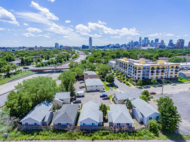 904 9th Avenue SE, Minneapolis, MN 55414