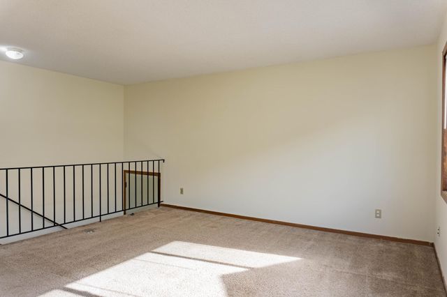 904 9th Avenue SE, Minneapolis, MN 55414