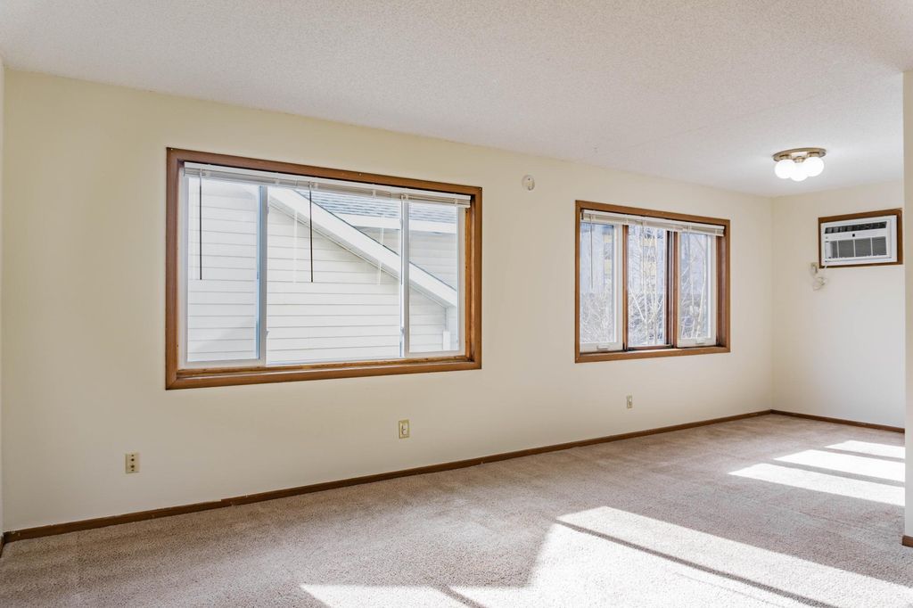 904 9th Avenue SE, Minneapolis, MN 55414 — photo 4