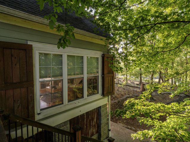 3210 Morel Rd, Columbia, TN 38401