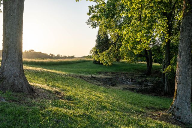 3210 Morel Rd, Columbia, TN 38401