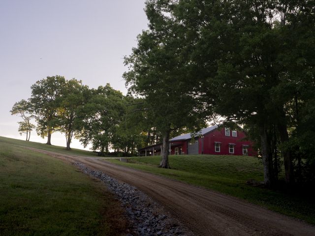 3210 Morel Rd, Columbia, TN 38401