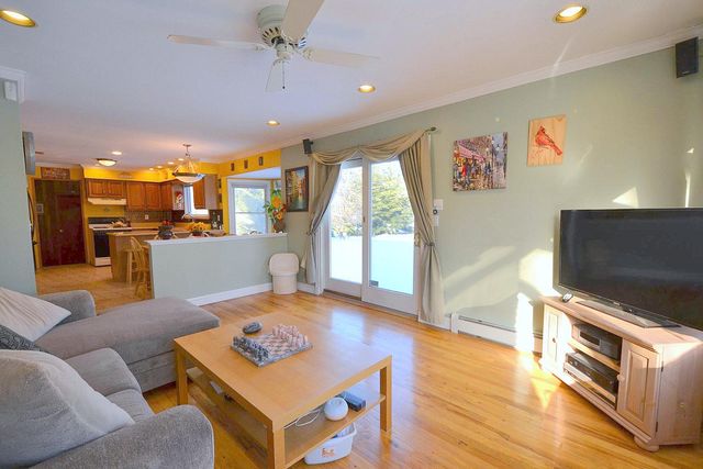 2811 Pine Avenue, Ronkonkoma, NY 11779