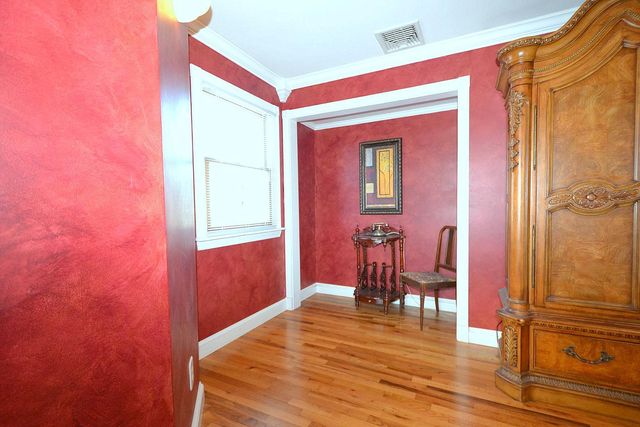 2811 Pine Avenue, Ronkonkoma, NY 11779