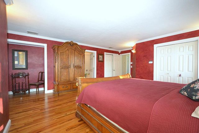 2811 Pine Avenue, Ronkonkoma, NY 11779