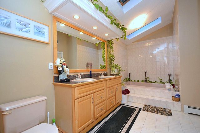 2811 Pine Avenue, Ronkonkoma, NY 11779