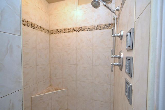 2811 Pine Avenue, Ronkonkoma, NY 11779