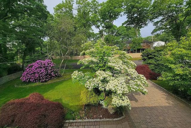 2811 Pine Avenue, Ronkonkoma, NY 11779
