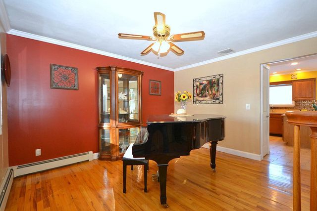 2811 Pine Avenue, Ronkonkoma, NY 11779