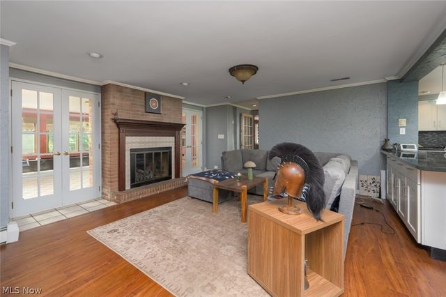 242 Elvira Court, Mcdonald, OH 44437