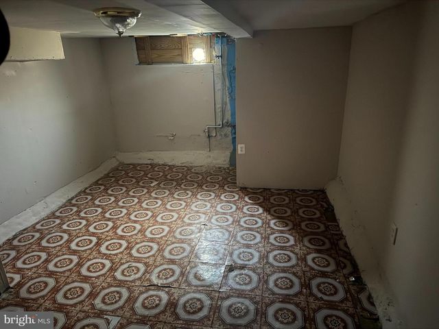 155 N KENWOOD AVE, Baltimore, MD 21224