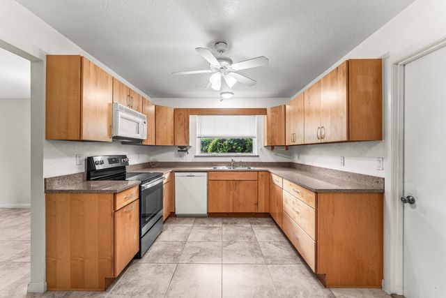 1000 SW 127th Terrace, Davie, FL 33325