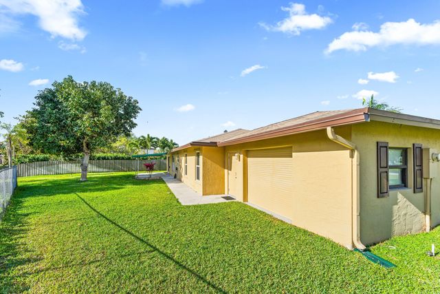 1000 SW 127th Terrace, Davie, FL 33325