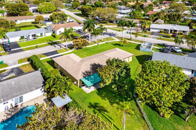 1000 SW 127th Terrace, Davie, FL 33325