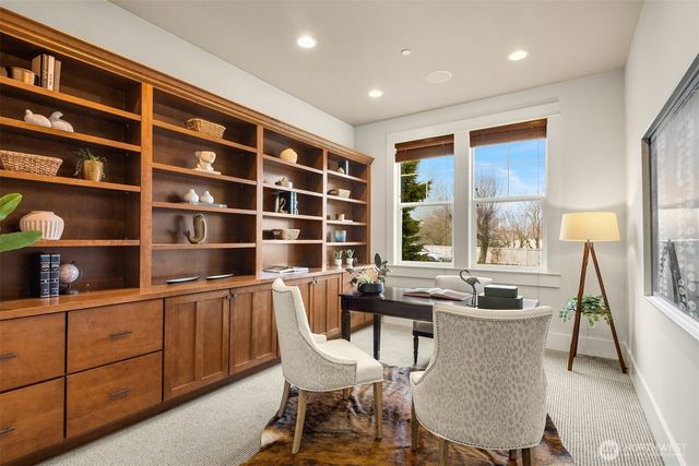 1500 S 5th Place, Renton, WA 98057