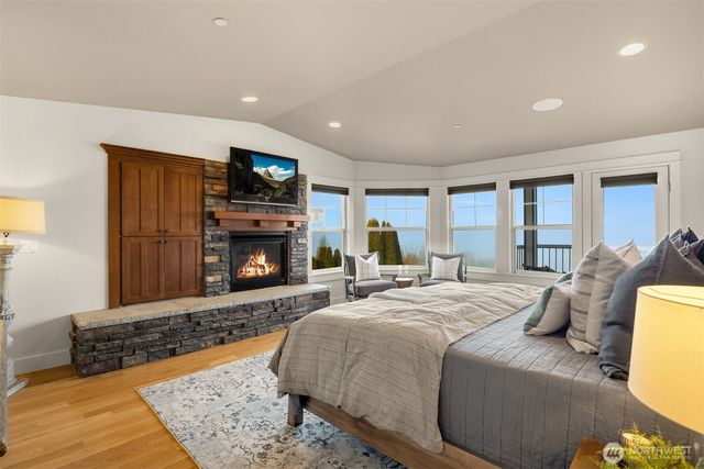 1500 S 5th Place, Renton, WA 98057