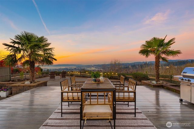 1500 S 5th Place, Renton, WA 98057