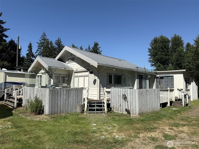 9702 22nd Avenue E, Tacoma, WA 98445