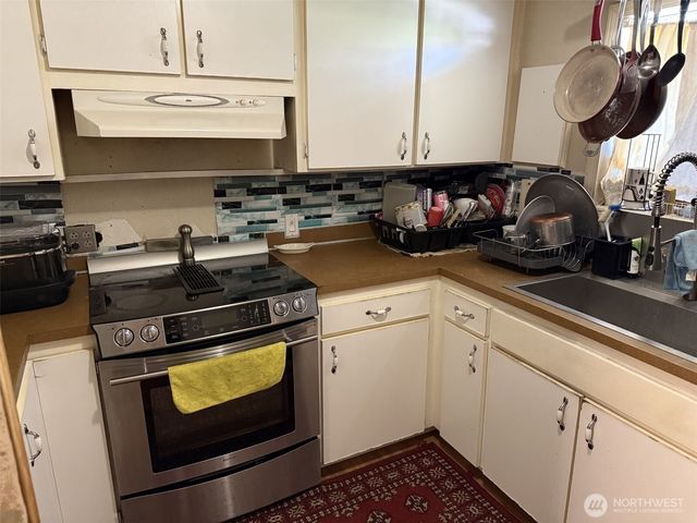 9702 22nd Avenue E, Tacoma, WA 98445