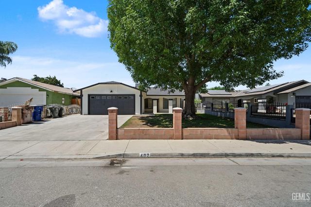 402 El Fuerte Avenue, Bakersfield, CA 93307