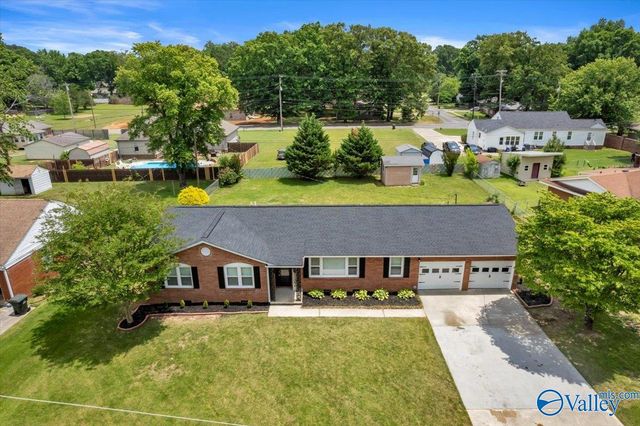 306 Buckeye Street, Athens, AL 35611