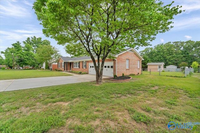 306 Buckeye Street, Athens, AL 35611