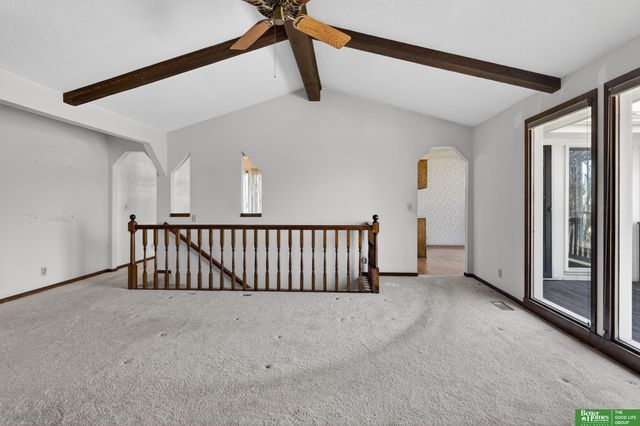 15818 Nottingham Drive, Omaha, NE 68118