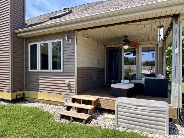 1909 S Britton ROAD, Kansasville, WI 53139