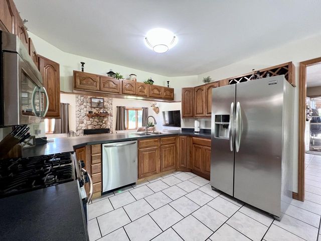 1909 S Britton ROAD, Kansasville, WI 53139