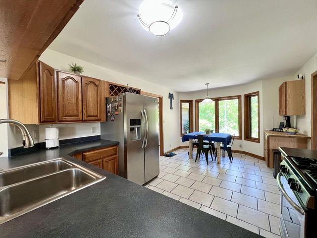 1909 S Britton ROAD, Kansasville, WI 53139