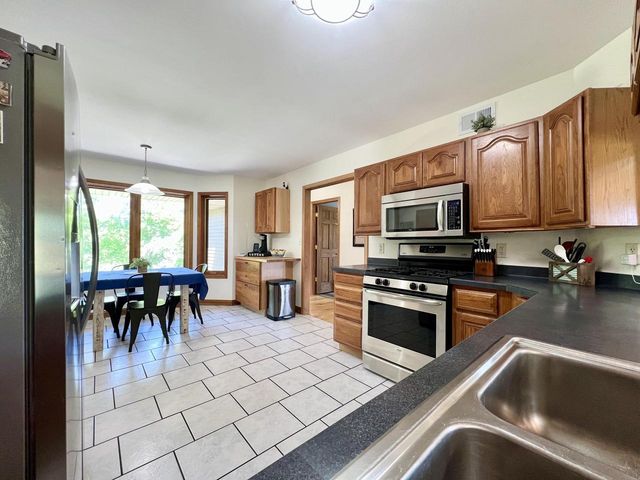 1909 S Britton ROAD, Kansasville, WI 53139