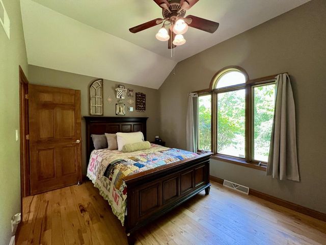 1909 S Britton ROAD, Kansasville, WI 53139