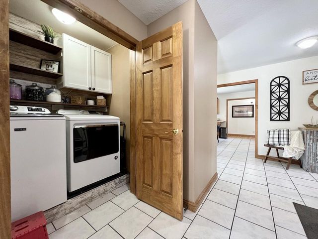 1909 S Britton ROAD, Kansasville, WI 53139