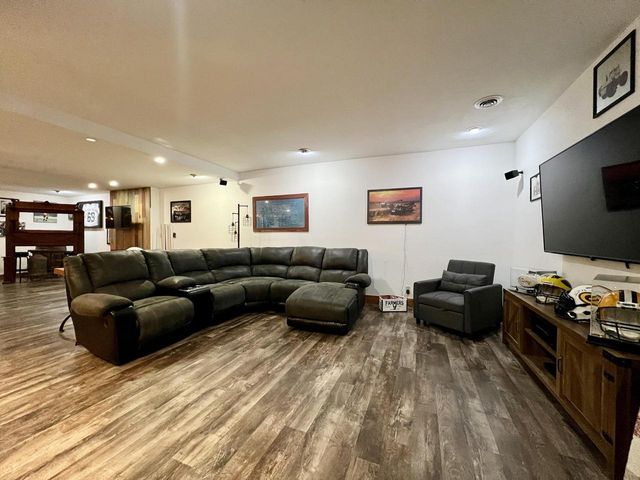 1909 S Britton ROAD, Kansasville, WI 53139