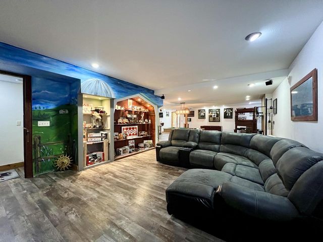 1909 S Britton ROAD, Kansasville, WI 53139