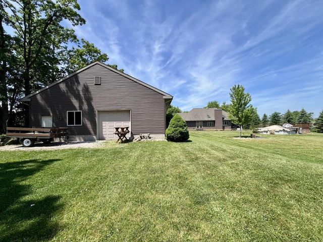 1909 S Britton ROAD, Kansasville, WI 53139
