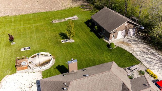 1909 S Britton ROAD, Kansasville, WI 53139