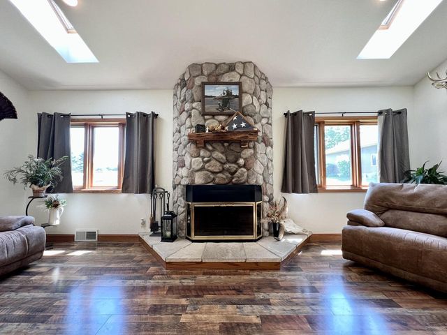 1909 S Britton ROAD, Kansasville, WI 53139