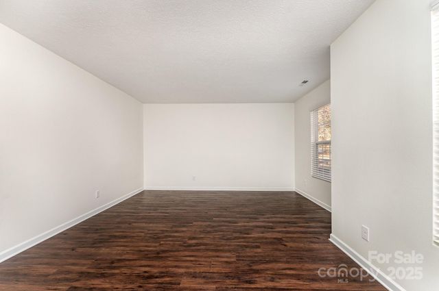 7601 Eben Drive, Charlotte, NC 28269