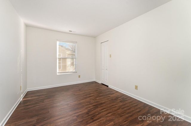 7601 Eben Drive, Charlotte, NC 28269