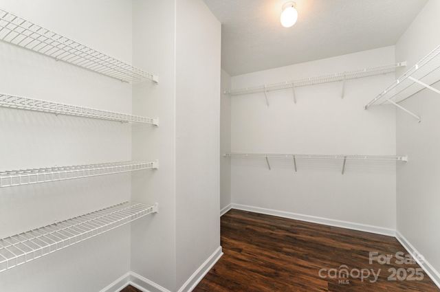 7601 Eben Drive, Charlotte, NC 28269