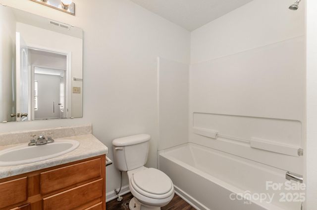 7601 Eben Drive, Charlotte, NC 28269