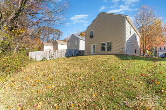 7601 Eben Drive, Charlotte, NC 28269