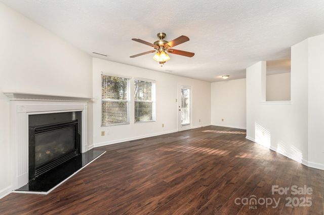 7601 Eben Drive, Charlotte, NC 28269