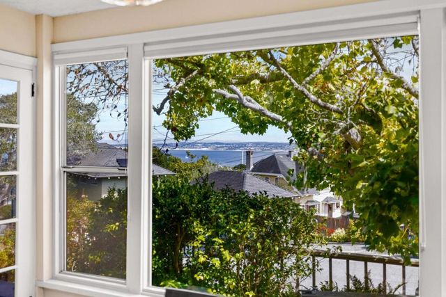 212 1st Street, Pacific Grove, CA 93950
