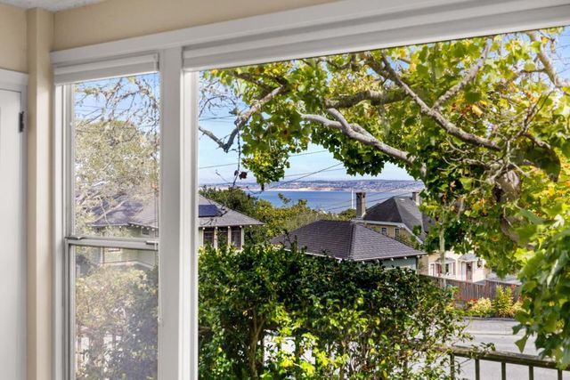 212 1st Street, Pacific Grove, CA 93950
