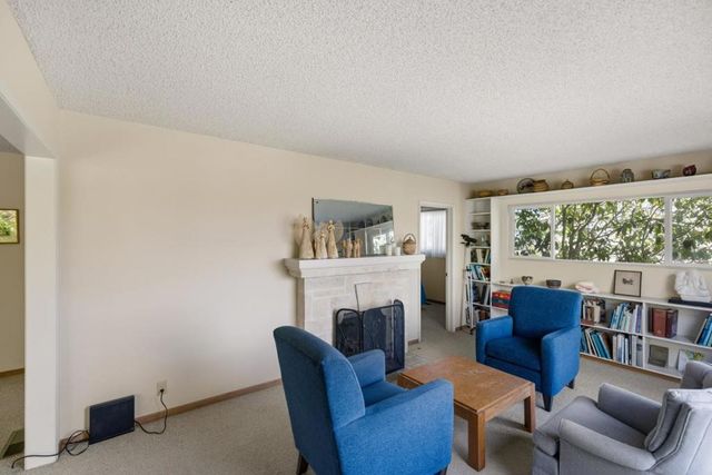 212 1st Street, Pacific Grove, CA 93950
